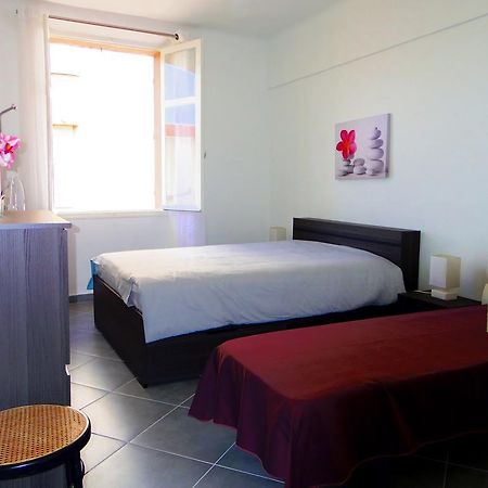 Delaup Apartman Cannes Szoba fotó