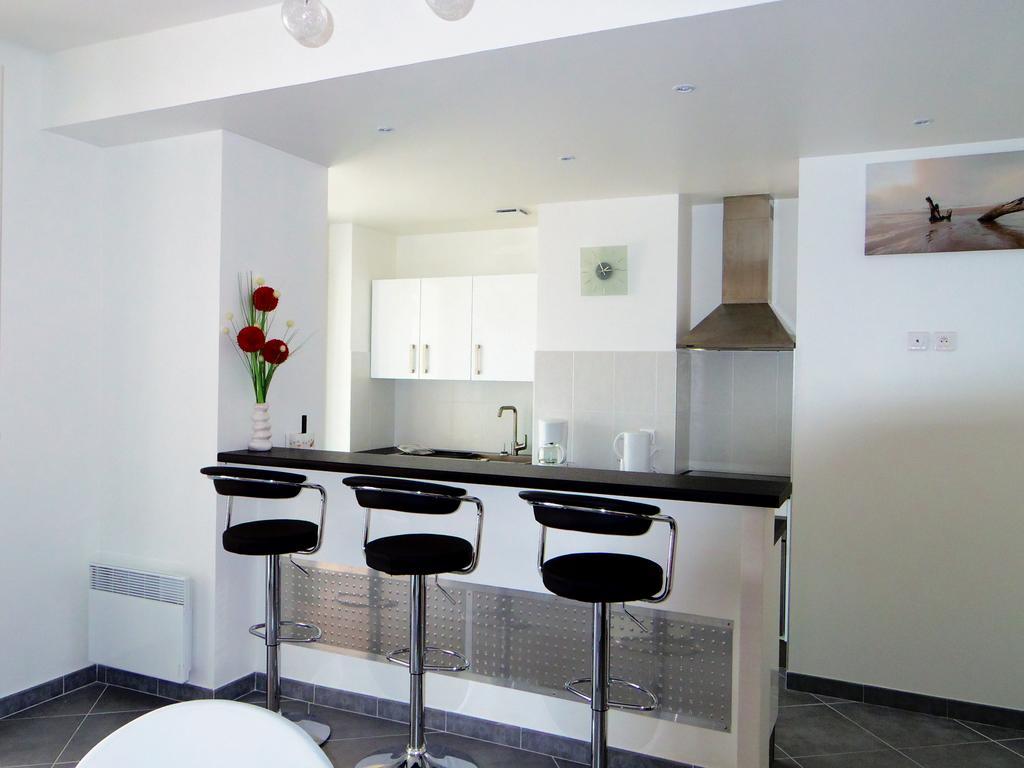 Delaup Apartman Cannes Szoba fotó
